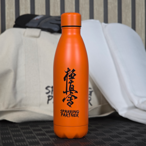 b8d8s453dd-pomaranczowabutelka.png Butelka Karate Kanji - Pomarańczowa Stal