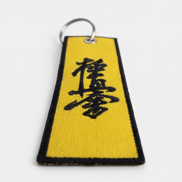 ujkqyqqkja-7.png Brelok Karate Kyokushin Żółty - haftowany